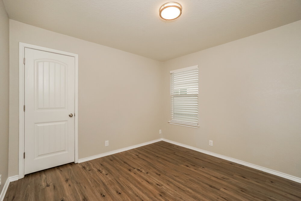 Building Photo - 8850 Belgian Falls