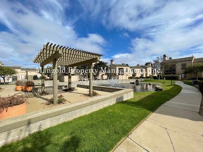 Building Photo - 2-Bedroom 1-Bath Condo with Fireplace, New...