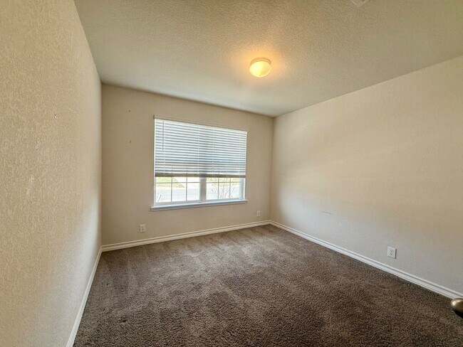 Building Photo - 13512 Boothe Grv