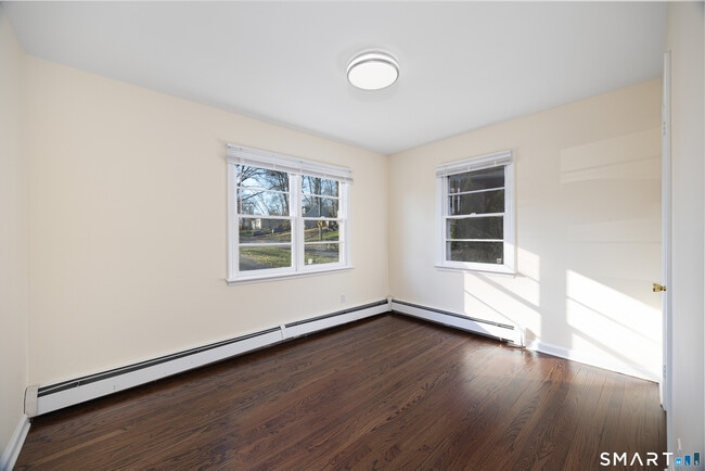 Building Photo - 55 Glendale Rd