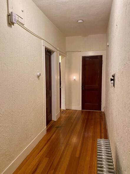 Building Photo - 18 Fenwick St