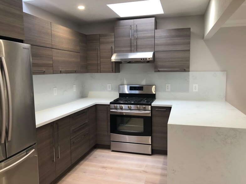 Building Photo - 1887 24th Ave