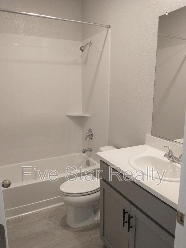Building Photo - 5668 Cobbler Ln