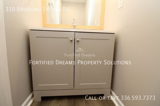 Building Photo - 310 Bridford Downs Dr