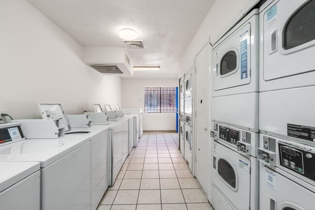 Interior Photo - FREE UTILITIES!!   GREAT VIBES!!