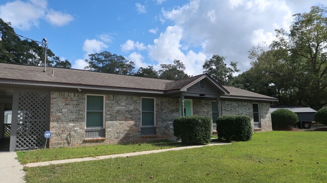 Building Photo - 8130 Kimberlin Dr S