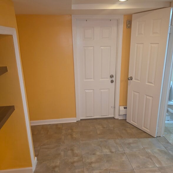 Building Photo - 20 Jardine Pl