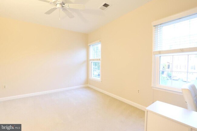 Building Photo - 6732 Rock Brook Dr
