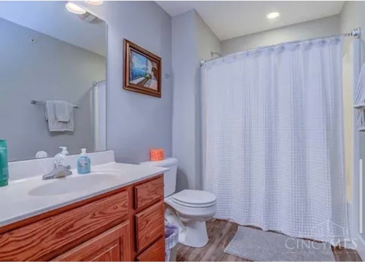 Building Photo - 14 S Poplar St