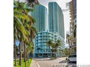 Building Photo - 1900 N Bayshore Dr