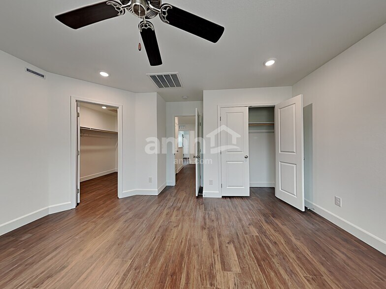 Building Photo - 2715 Hot Cider Ave