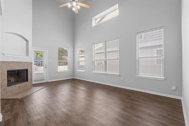 Building Photo - 1351 Kingston Pl