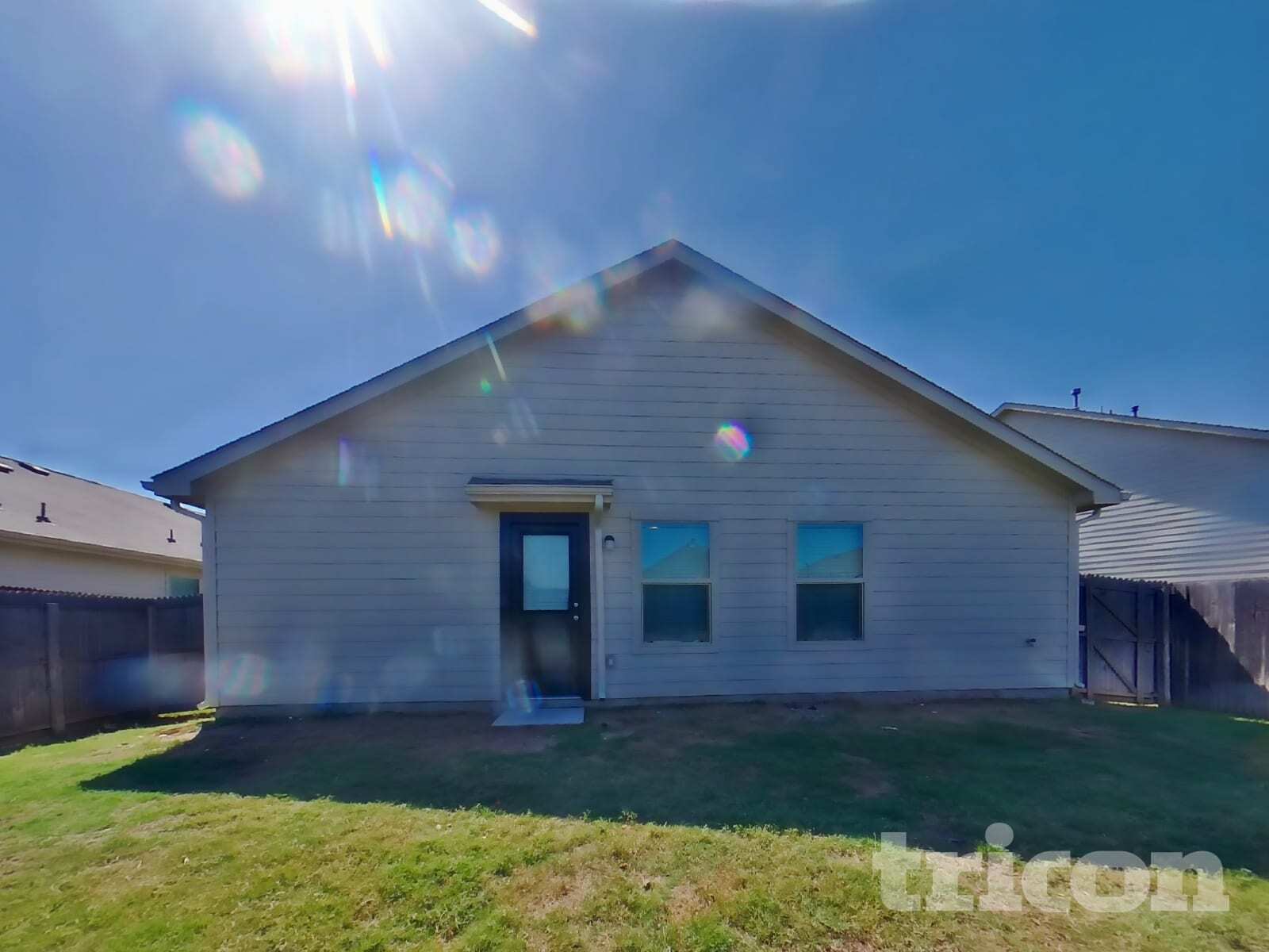 Building Photo - 460 Blue Crow Ln