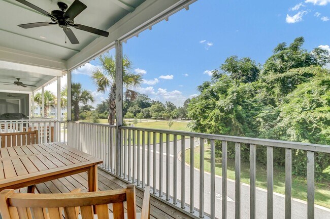 Building Photo - 123 Sabal Ct