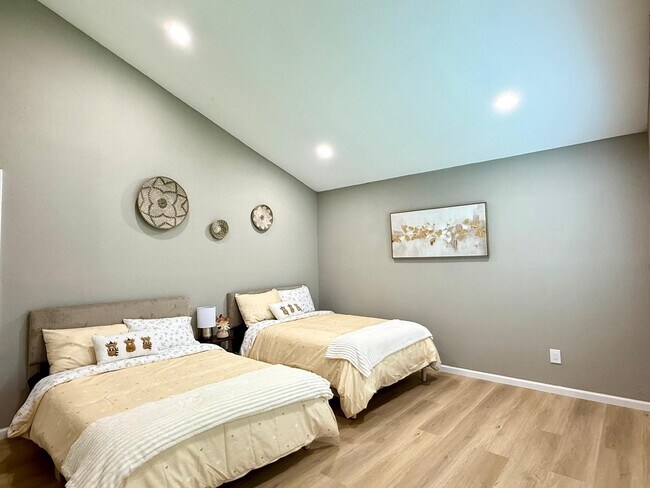 Building Photo - 6310 Briar Terrace Dr