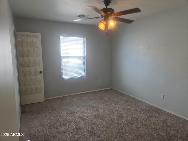 Building Photo - 1958 E Renegade Trail