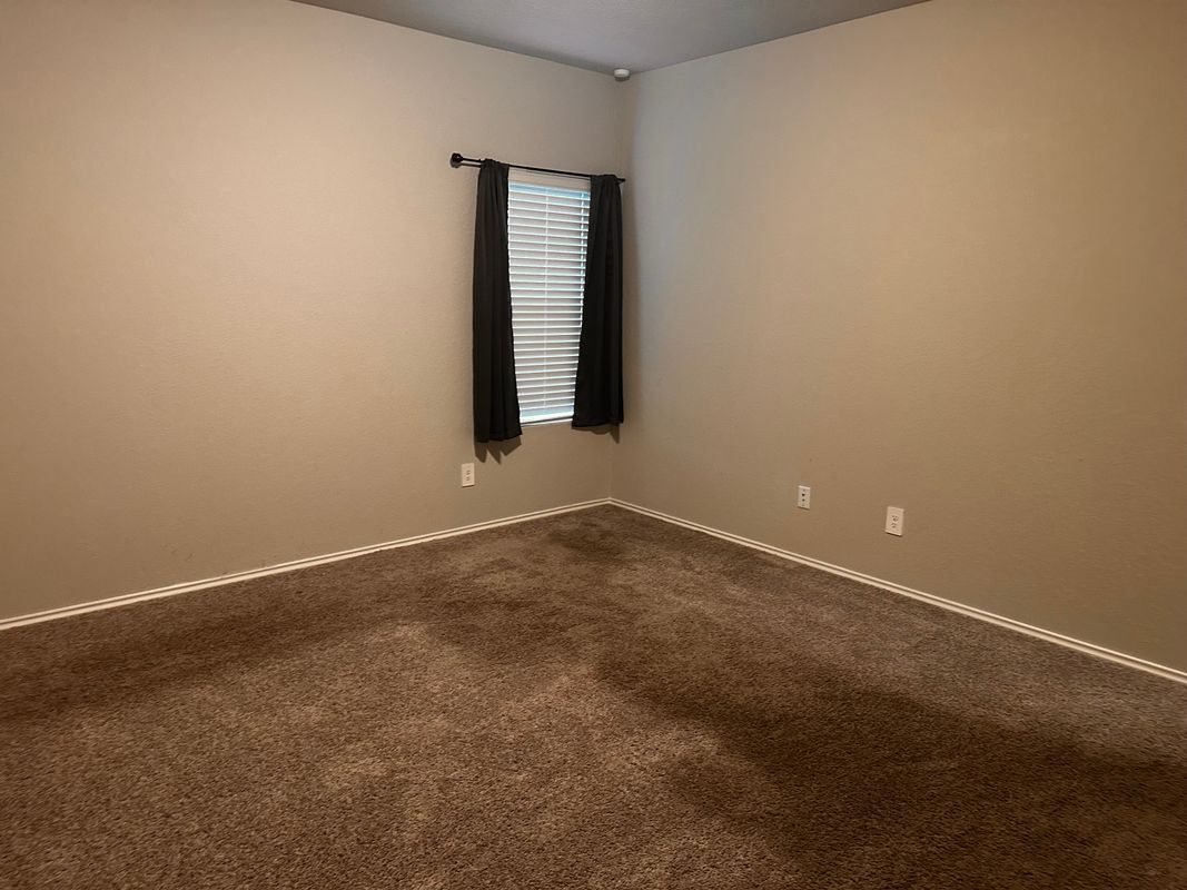 Building Photo - 13014 Heathers Elm