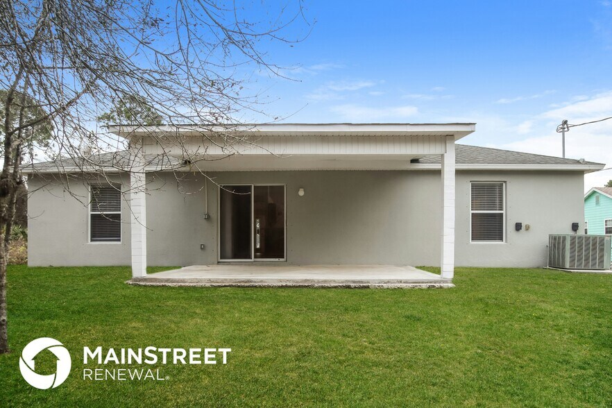 Building Photo - 8125 105th Ct