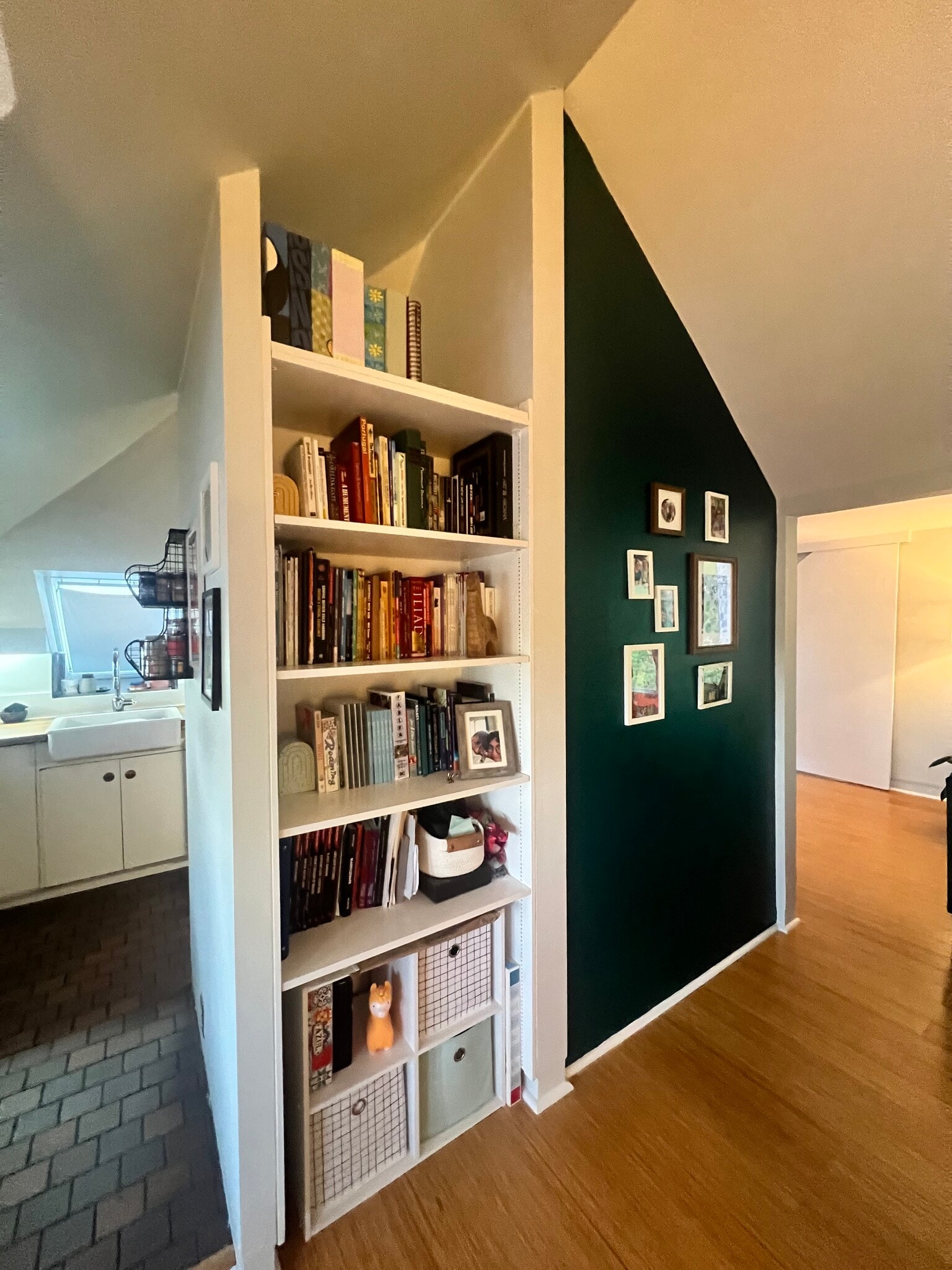 Building Photo - 56 Oliver St