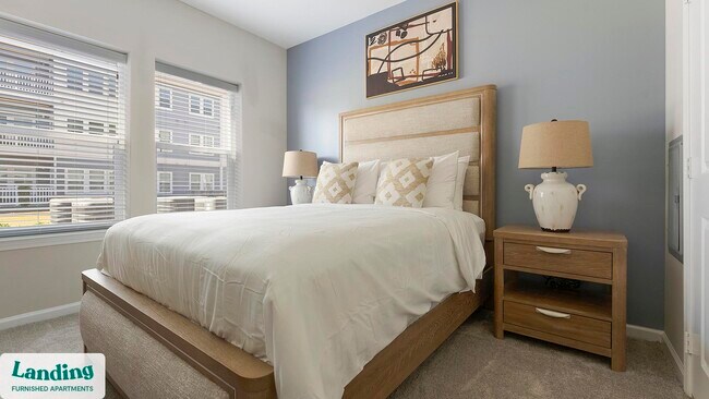 Building Photo - 915 Brentmoor Dr