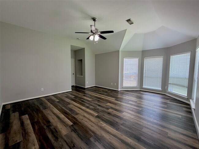 Building Photo - 1510 Flanders Field Ln