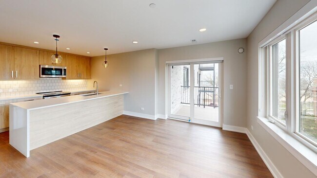 Building Photo - 550 Sheridan Square