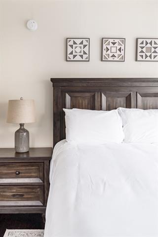 Building Photo - 1007 N Madison Ave