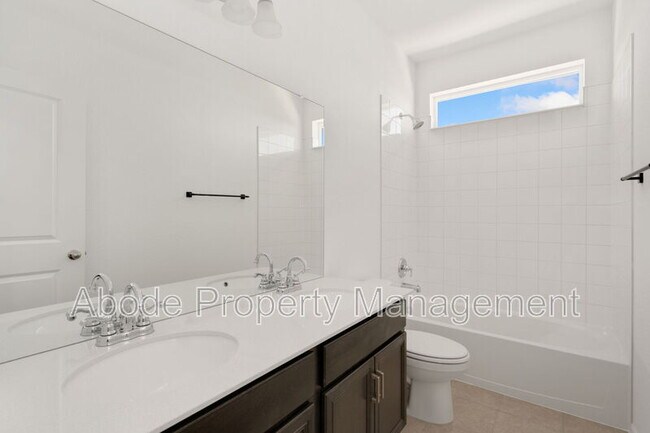 Building Photo - 2418 Cottongrass Ave