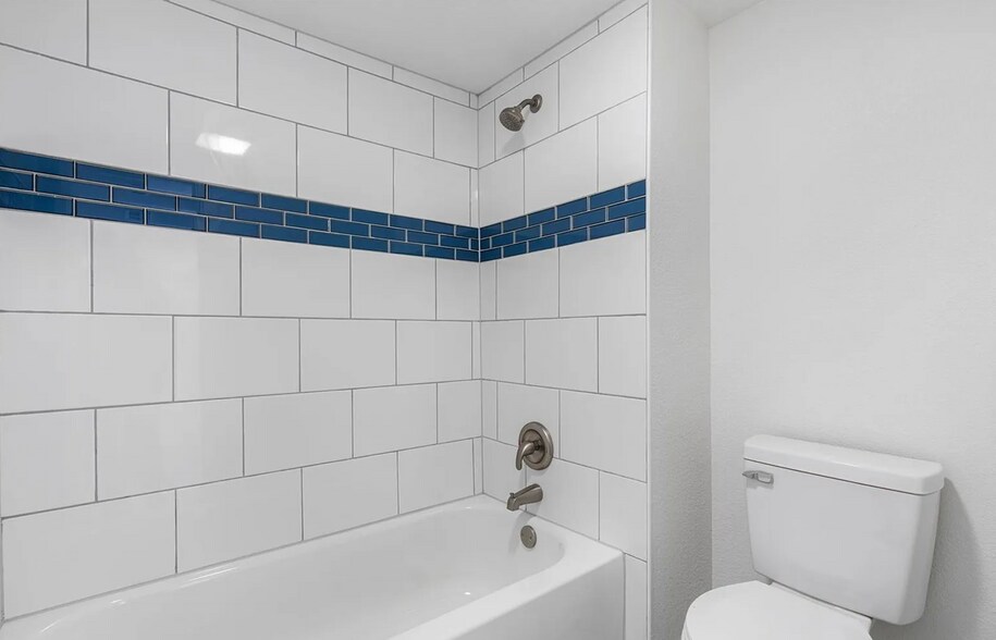 Building Photo - 9725 E Harvard Ave