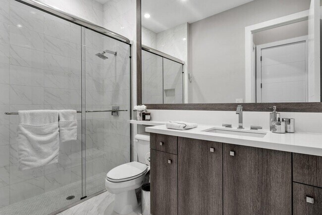 Building Photo - 9109 Fiano Pl
