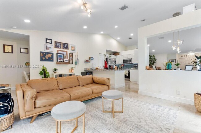 Building Photo - 1516 Zenith Way