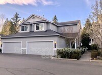 Building Photo - 23120 NE 8th Pl