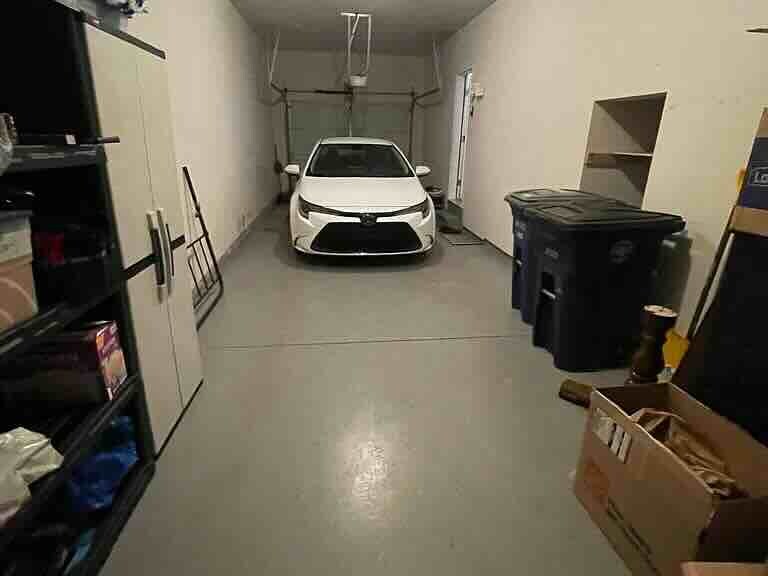 2 car tandem Garage - 3145 Asher Rd