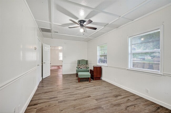 Building Photo - 12731 Wanda Way