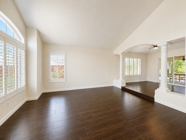 Building Photo - Beautifully updated and upgraded Chardonnay Hills house for rent