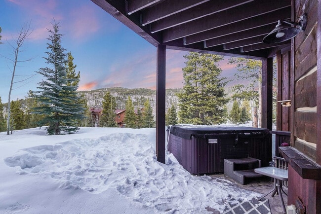 Building Photo - 108 Campion Trail