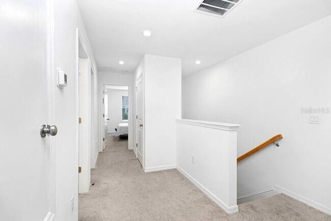 Building Photo - 2301 Alee Ln