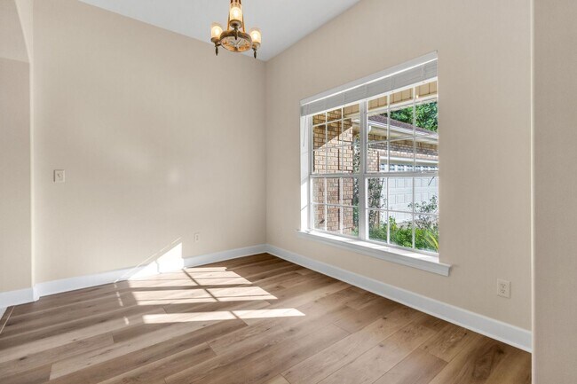 Building Photo - Available October 10th!- Bluewater Bay Bea...