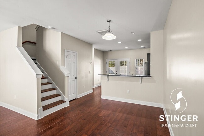 Building Photo - 143 Bella Way