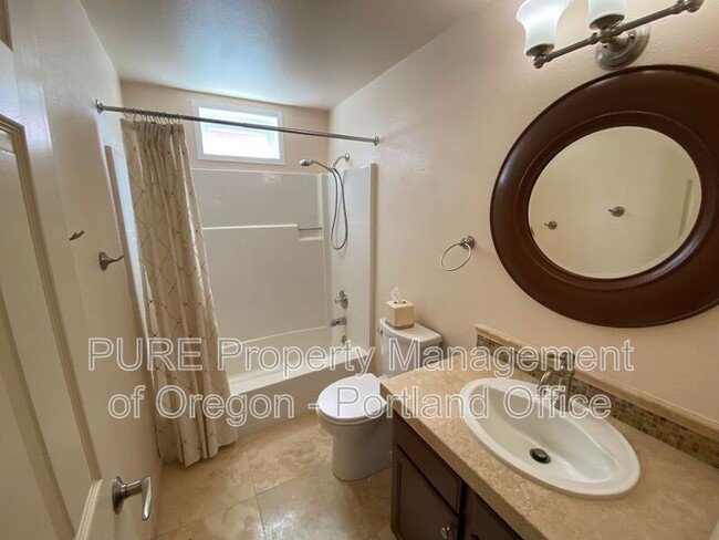 Building Photo - 15779 SW 87th Ave