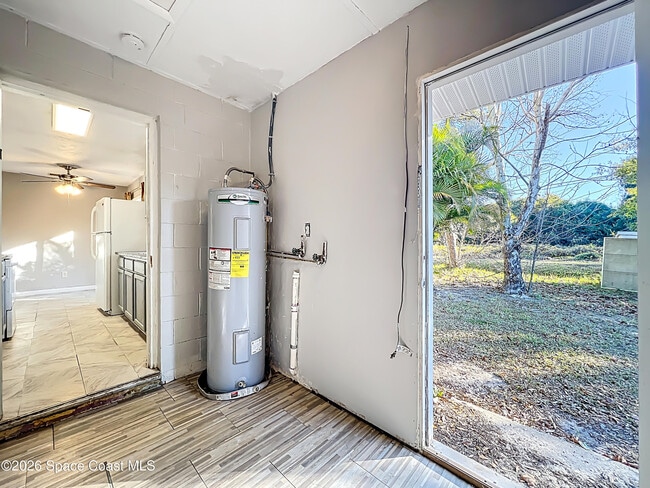 Building Photo - 1509 Bon Air Plaza