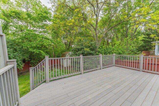 Building Photo - 4951 Hidden View Ct