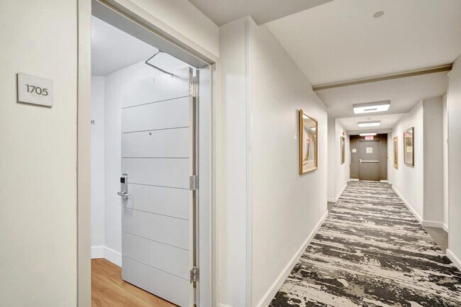 Building Photo - 2889 McFarlane Rd