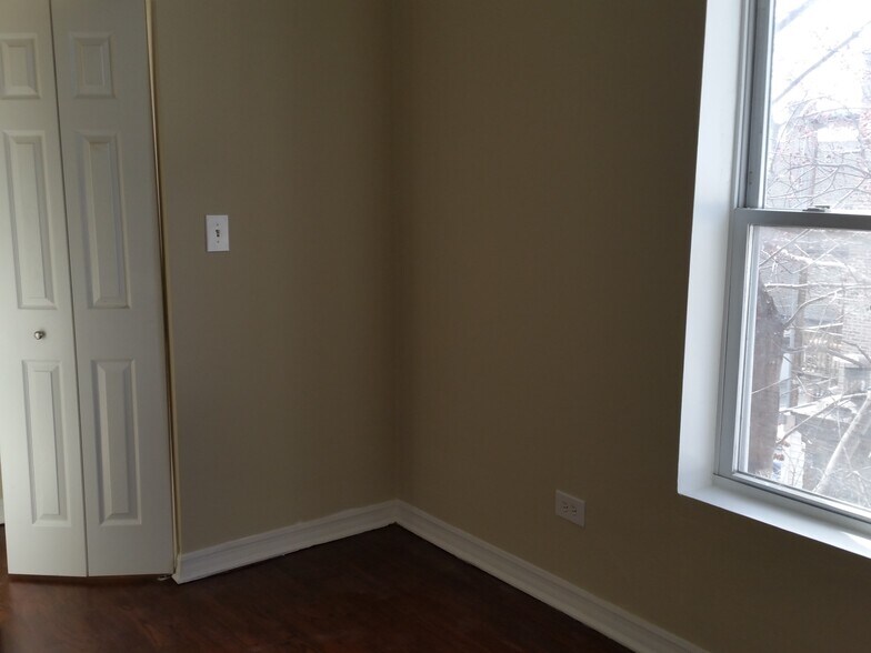 Building Photo - 1303 W Pratt Blvd