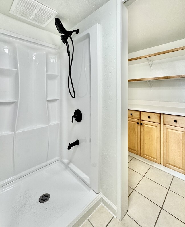 Building Photo - 111 Kahului Beach Rd