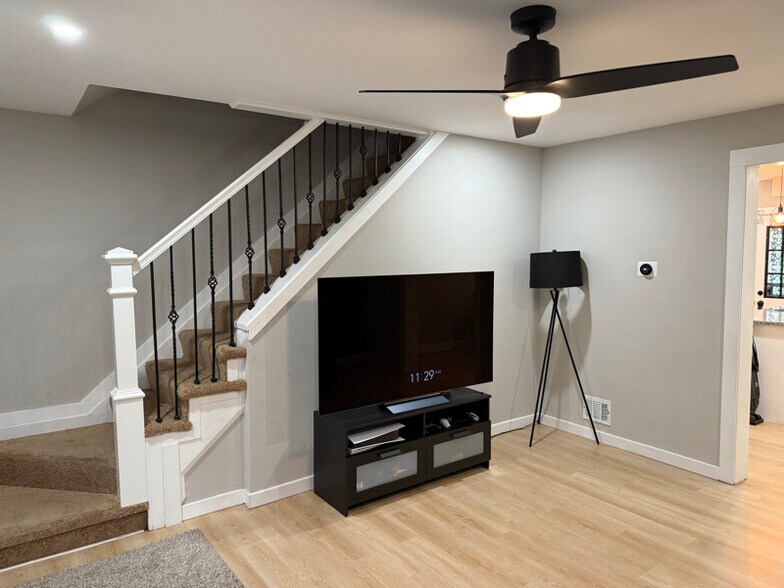 Building Photo - 3050 Grantley Ave