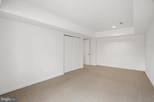 Building Photo - 6614 Corina Ct