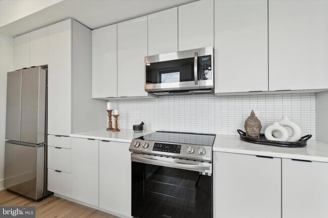 Building Photo - 139 W Chelten Ave