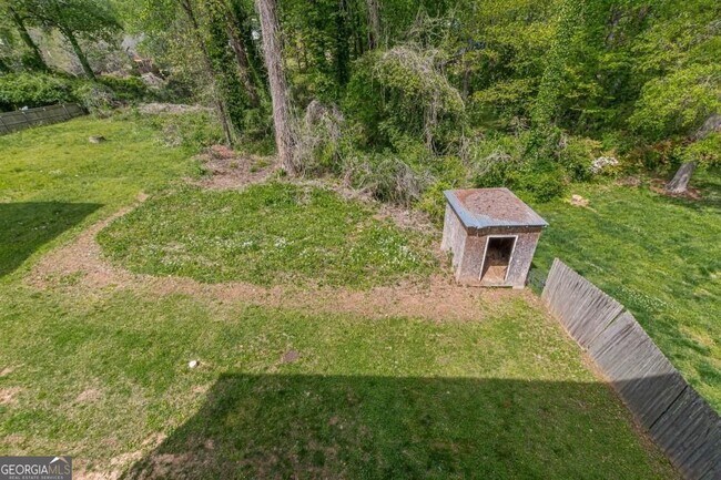 Building Photo - 1410 Eastland Rd SE