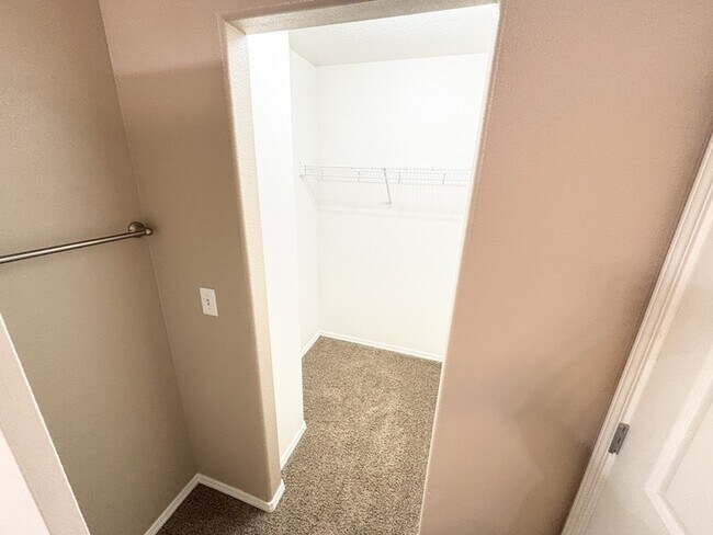 Building Photo - 432 S 1230 W